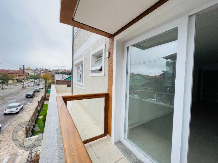 APARTAMENTO DE DOIS DORMITÓRIOS EM CANELA