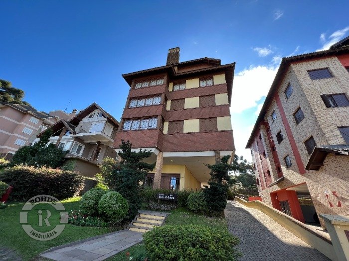 APARTAMENTO DE 3 DORMITÓRIOS EM CANELA