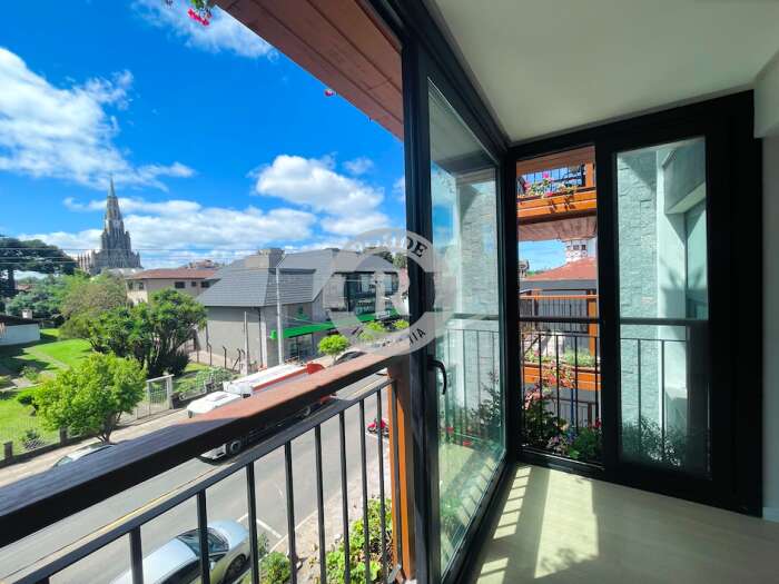 APARTAMENTO DE 3 DORMITÓRIOS EM CANELA