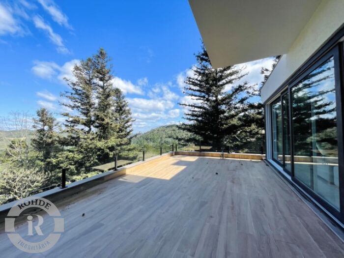 CASA DE 4 DORMITÓRIOS EM GRAMADO